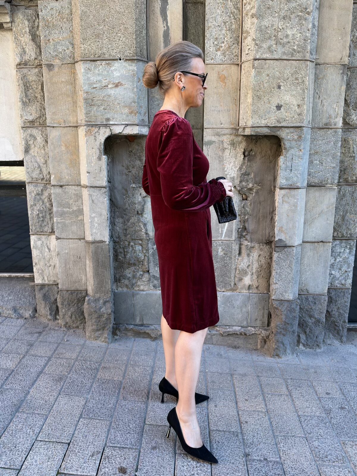 Chananna velourmekko; viininpunainen - Image 5