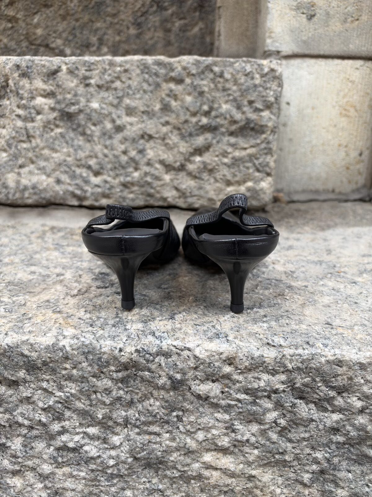 Taormina slingback korkokengät; musta - Image 7